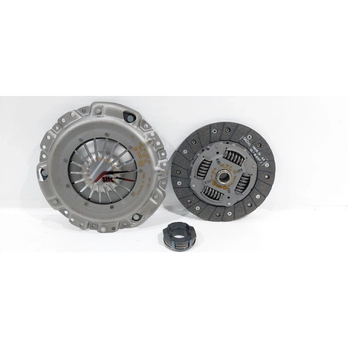 Vw Passat Rf 1,6 86-88 Debriyaj Seti  (Oem No:028198141X)