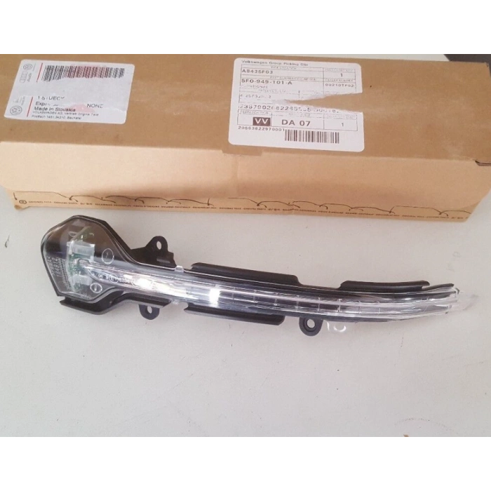 Seat Leon (13 Sonrası ) İbiza (17 Sonrası ) Arona (18 Sonrası ) Ayna Sinyali Sol (Oem No:5F0949101A)
