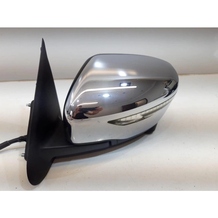 Nissan Juke Elektrikli Katlanır Ayna 2014-2017 Astarlı Sinyalli Kameralı Sol (Oem No:96302Bv81A)