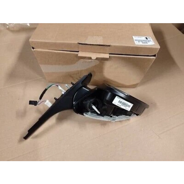 Citroen C3 Elektrikli Katlanır Ayna 2018- Sonrası  Isıtmalı Sinyallı 6+2 Pın Sol (Oem No:98267133Xt)