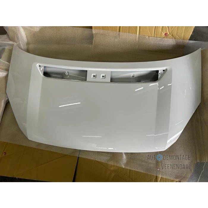 Motor Kaputu Crafter 2006-16 (Oem No:2E1823033A)