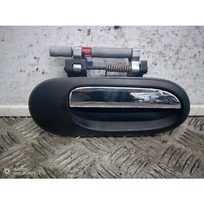 Kapı Kolu Almera 2000-2006 Arka Dış Siyah+Krom Sağ (Oem No:80606Bn070)