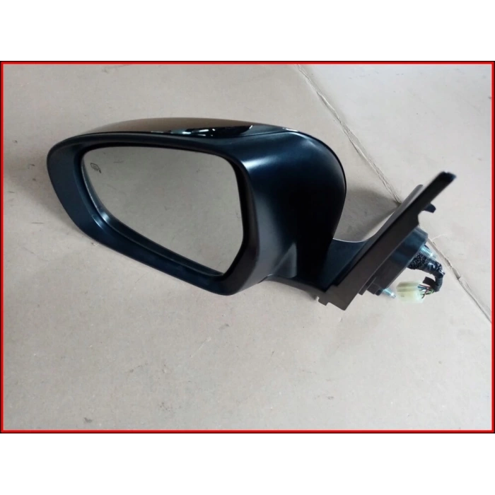 Ayna Dış Dikiz Vitara 2015 Sonrası Elektrikli Isıtmalı Otomatik Katlanır Sinyalli Sol (Oem No:8470254Pd0)