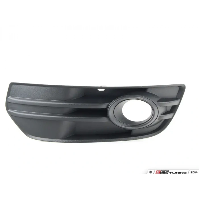 Sis Lamba Kapağı Q5 2009-2011 (Sis Delikli) Sağ (Oem No:8R0807681A01C)