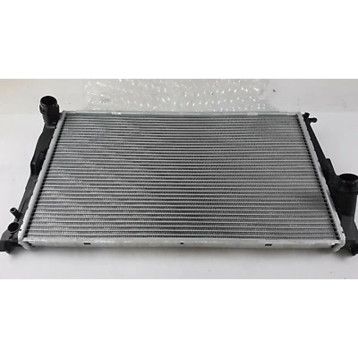 Bmw 1 Serı- 1 Serisi- 2004-2011  Su Radyatörü 116/118/120 D (Brazing) (600X338X32) (Manuel/Otomotik) (Oris) (Oem No:7788903)
