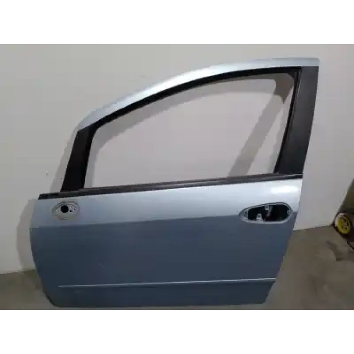 Fiat Linea- 2012-2017  Ön Kapı Komple Sağ (Oem No:51969862)