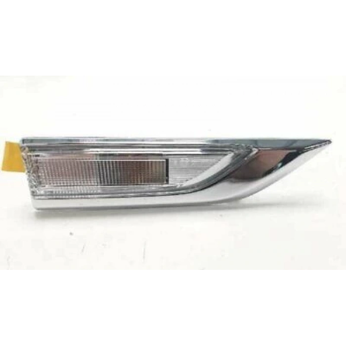 Volkswagen Caddy- 2015-2018  Çamurluk Sinyali Sağ Beyaz (Nikelaj Çerçeveli) (Oem No:2K5949102A)