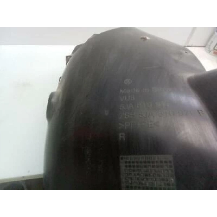 Seat Toledo- 2013-2017  Arka Çamurluk Davlumbazı Sağ (Tyg) (Oem No:5Ja810970B)