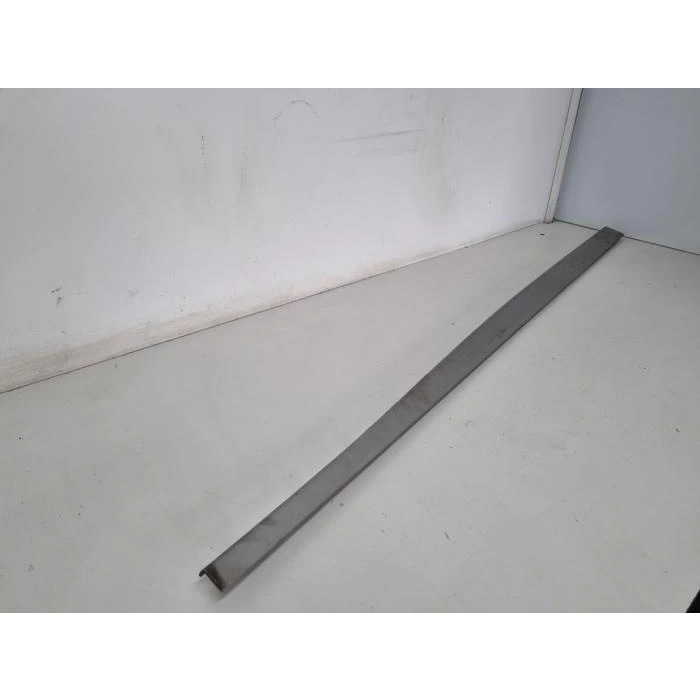 Dacia Duster- 2010-2017  Marşpiyel Plastiği Çıtası Sağ (Tw) (Oem No:769513528R)