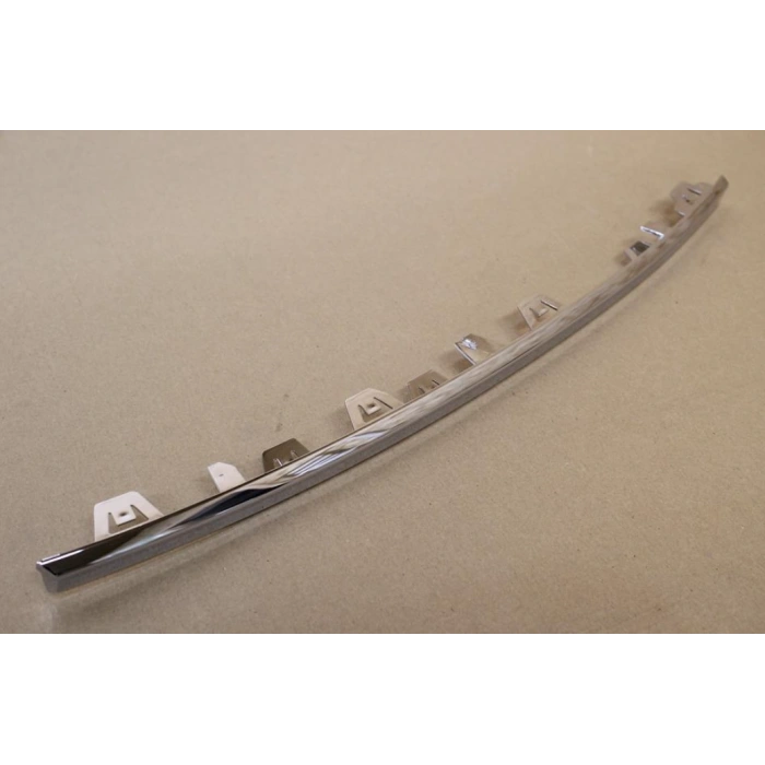 Volkswagen Transporter- T7- 2015-2019  Sis Lamba Kapağı Üst Nikelajı Sağ (Multıvan)(Tw) (Oem No:7E58530662Zz)