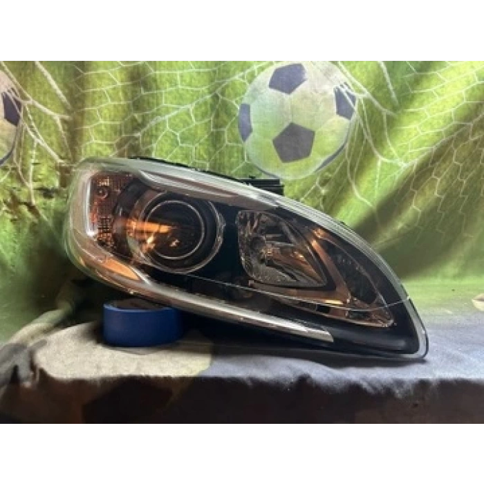 Ford Volvo S60 Iı 2005-2012 Far Sağ  (Oem No:31395903)