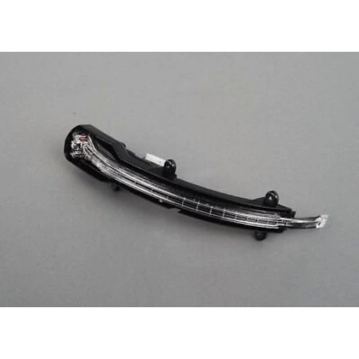 Vw  Q5 Q7  2008  Ayna Sinyali Sol  (Oem No:4L0949101)