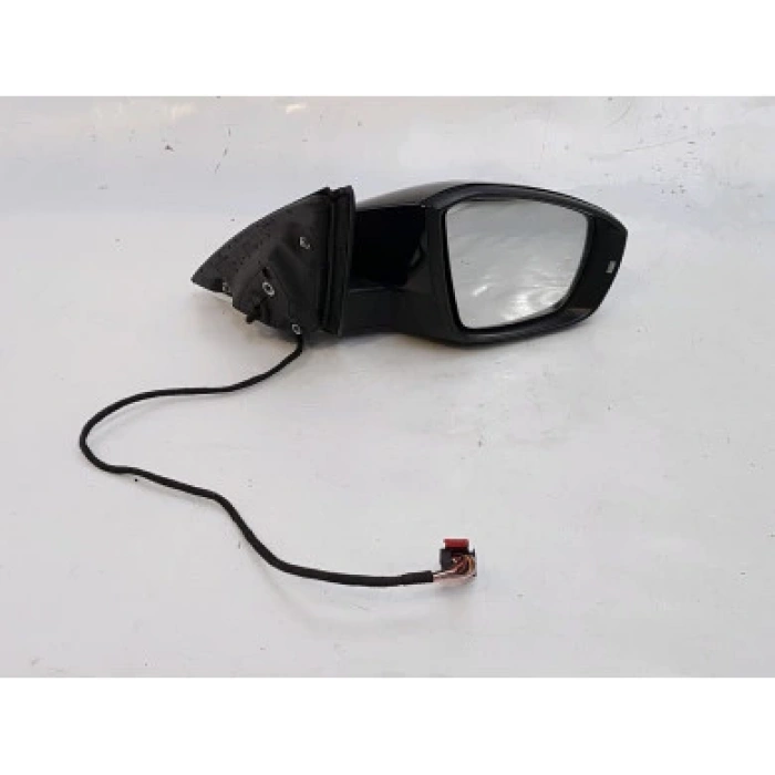 Vw Octavia 2013-2017 Dış Dikiz Aynası Sağ Otomatik Katlamalı - Astarlı (Oem No:5E1857508P)