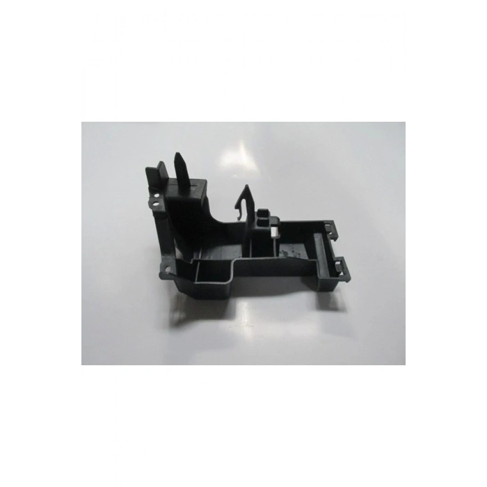 2003-2006 Mazda 3 Sd Ön Tampon Orta Braket Sağ (Plastik) (Tyg) (Adet) (Oem No:Bn8V502A1C) Tst10540