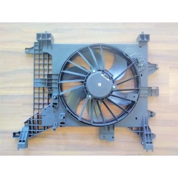 2010-2018 Dacia Duster Radyatör Fan Davlumbazı Ve Motoru