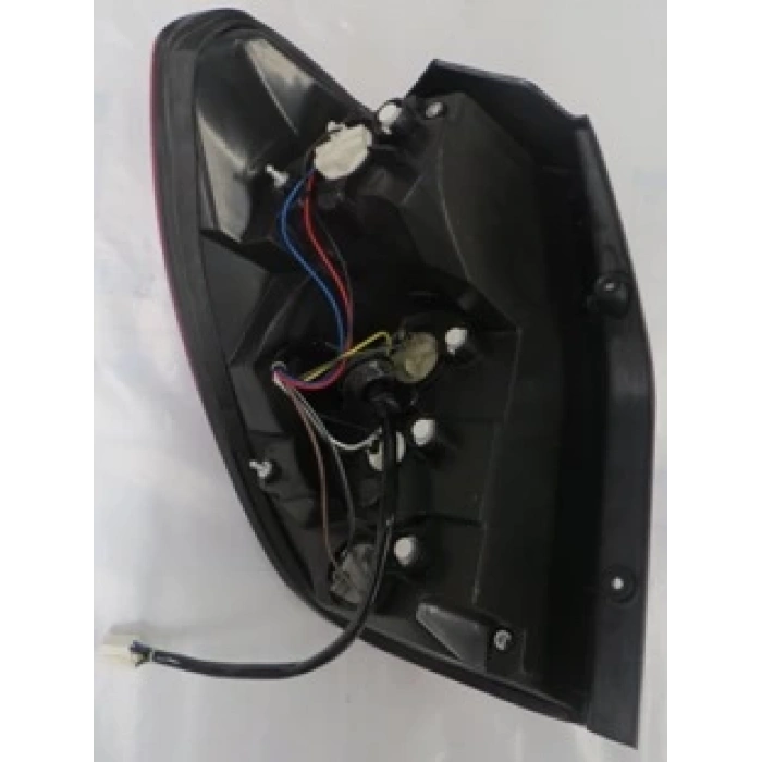 chevrolet captiva- 2007-2012  stop lambası sağ kırmızı/beyaz (famella) Oem No (96626996)