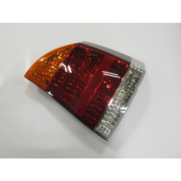 opel vectra- 2006-2009  stop lambası sağ sarı/kırmızı/beyaz Oem No (981771798)