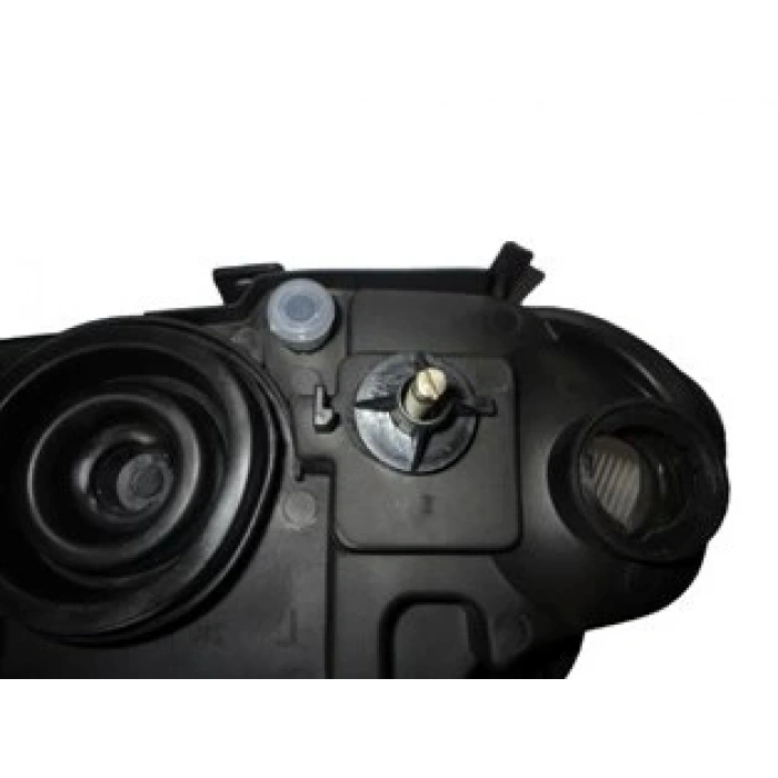 renault megane- 1- 1999-2000  far lambası sağ elektrikli h4 (1reflektörlü) (famella) Oem No (7701047095)