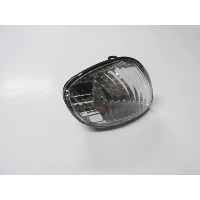 toyota corolla- zz111- 2000-2002  ön sinyal sağ seffaf beyaz (japon göz tıpı) (casp) Oem No (8151012890)