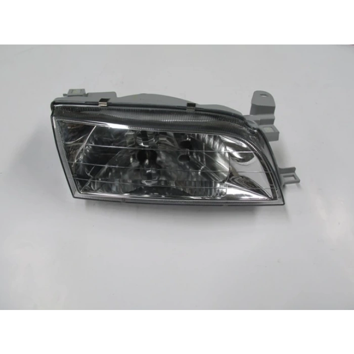 toyota corolla- ae101- 1993-1998  modıfıye far lambası sağ (seffaf camlı nikelajlı) h4 (koto) Oem No (811101361009)