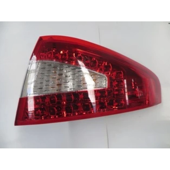 ford mondeo- 2007-2011  dış stop lambası sağ kırmızı/beyaz sedan (famella) Oem No (7S7113404RG)