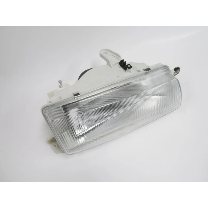 toyota corolla- ae92- 88-1992  far lambası sağ (h4) (depo) Oem No (811301A590)