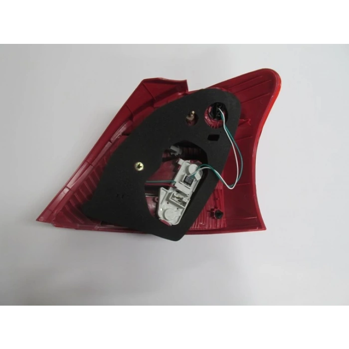 toyota yaris- 2006-2009  stop lambası sol kırmızı/füme (casp) Oem No (815610D110)