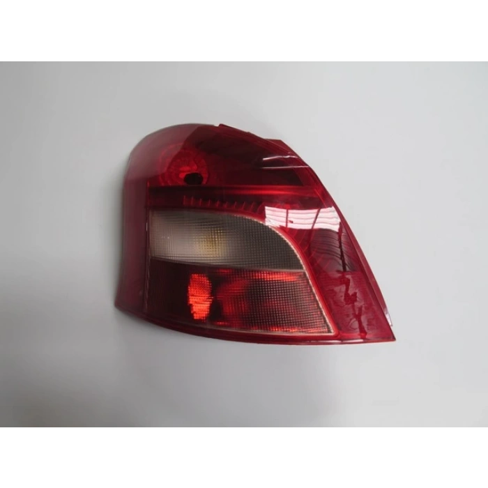 toyota yaris- 2006-2009  stop lambası sol kırmızı/füme (casp) Oem No (815610D110)