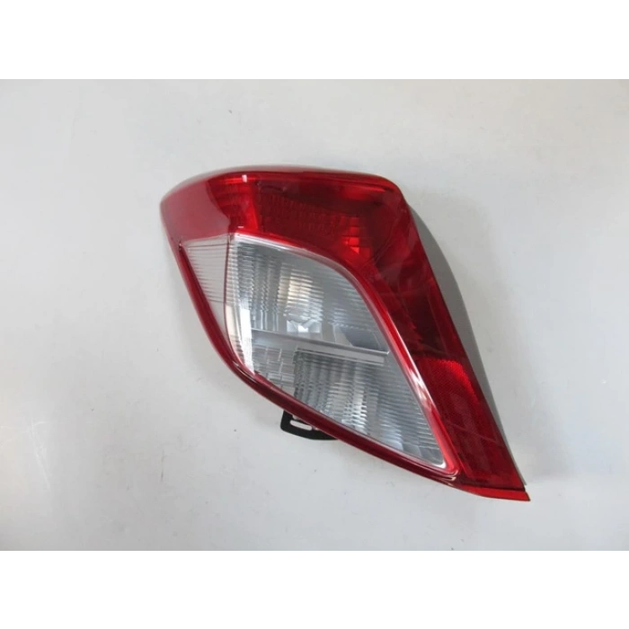 toyota yaris- 2011-2014  stop lambası sol kırmızı/beyaz (casp) Oem No (815610D370)