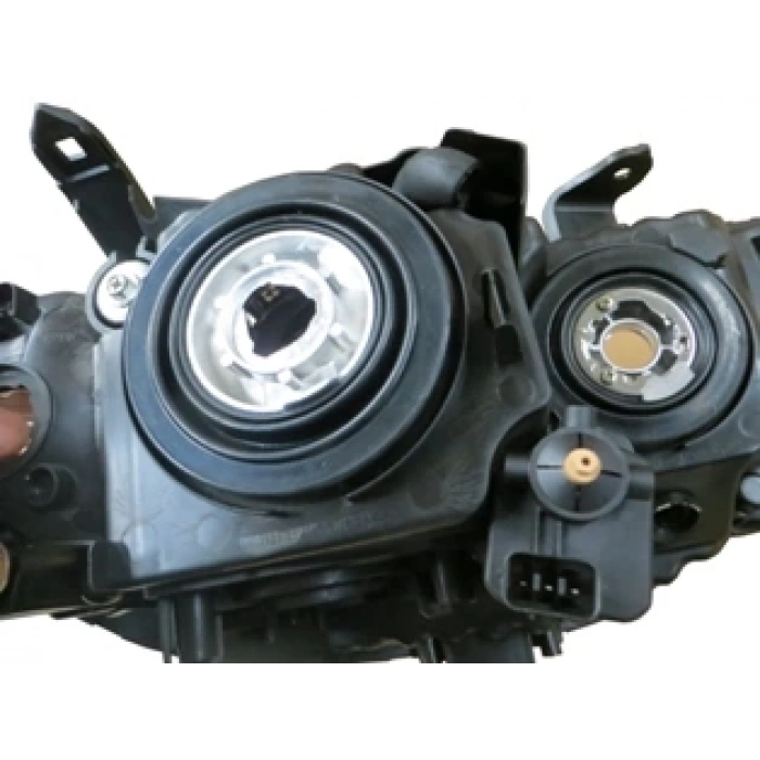 mitsubishi l200- pıck up- 2010-2015  far lambası sol elektrikli/motorlu/merceklı (depo) Oem No (8301A877)