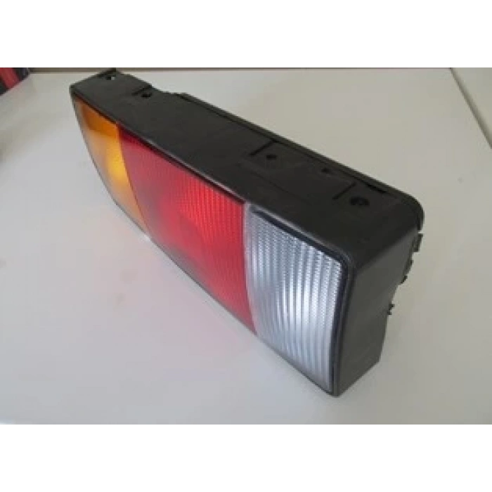 hyundai hd 72-77 kamyonet- 2000-2002  stop lambası sol beyaz/kırmızı/sarı (famella) Oem No (924104F030)
