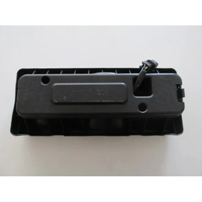 hyundai hd 72-77 kamyonet- 2000-2002  stop lambası sol beyaz/kırmızı/sarı (famella) Oem No (924104F030)