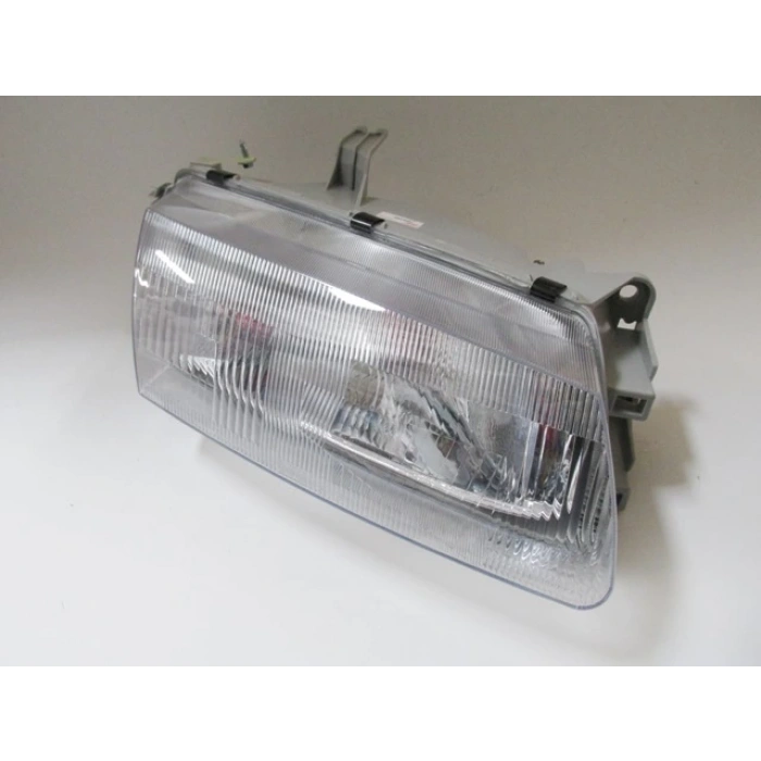 mazda 323- famılıa- 1995-1997  far lambası sağ manuel 1.8cc (h4) (dj auto) Oem No (BC5B51030)