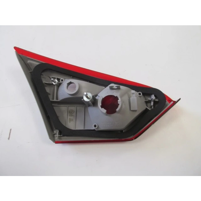 ford focus- sd- 2012-2014  iç stop lambası sağ kırmızı/beyaz (pleksan) Oem No (BM5113A602AD)