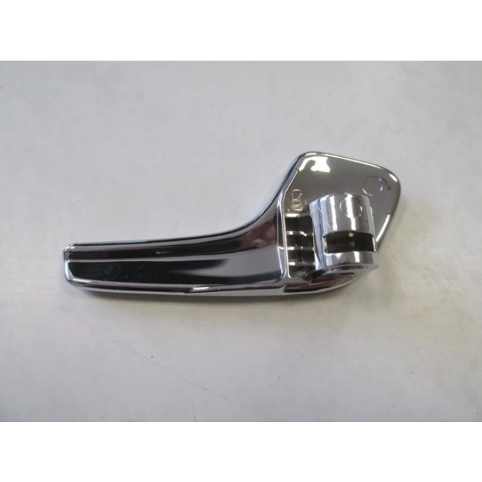 opel corsa- d- 2007-2014  ön kapı iç açma kolu elcegı sol nikelajlı Oem No (136044)