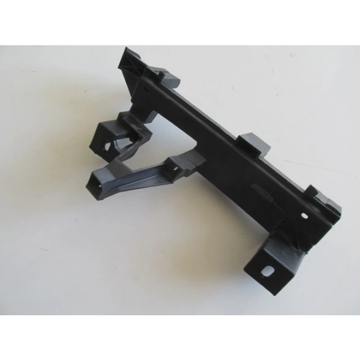 peugeot  307  2006-2008  far alt bağlantı braketi sol plastik (tyg) Oem No (621281)