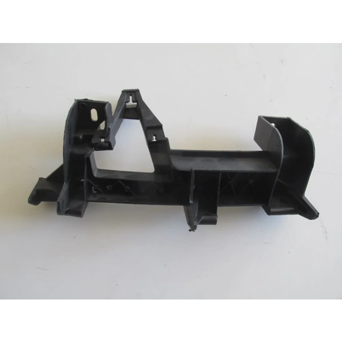 peugeot  307  2006-2008  far alt bağlantı braketi sol plastik (tyg) Oem No (621281)