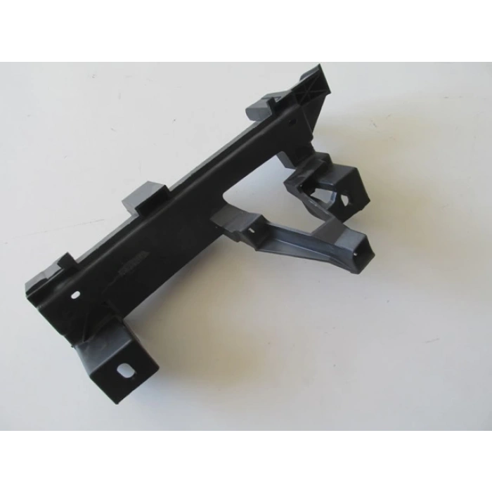 peugeot  307  2006-2008  far alt bağlantı braketi sağ plastik (tyg) Oem No (621282)