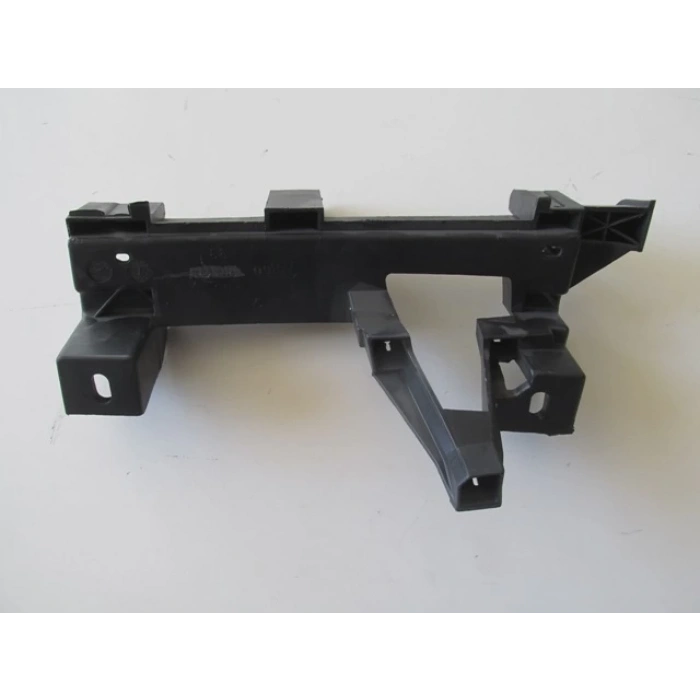 peugeot  307  2006-2008  far alt bağlantı braketi sağ plastik (tyg) Oem No (621282)