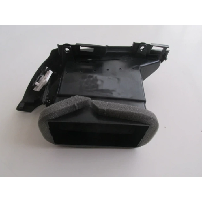 fiat egea- sd/hb/sw- 2015-2020  ön gögüs köse üfleme petegı sol (dıfızör) Oem No (735601329)