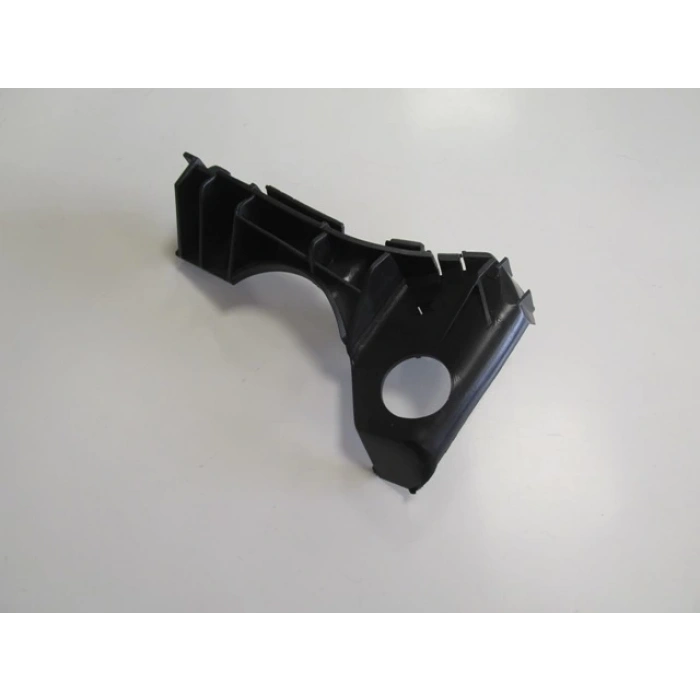 toyota corolla- zze121- 2002-2006  ön tampon braketi sağ plastik Oem No (5211502050)