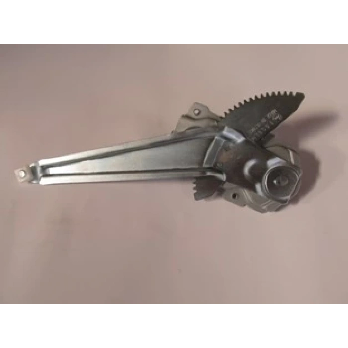 toyota corolla- ae101- 1993-1998  arka cam krikosu sağ manuel (hushan) Oem No (6983012200)