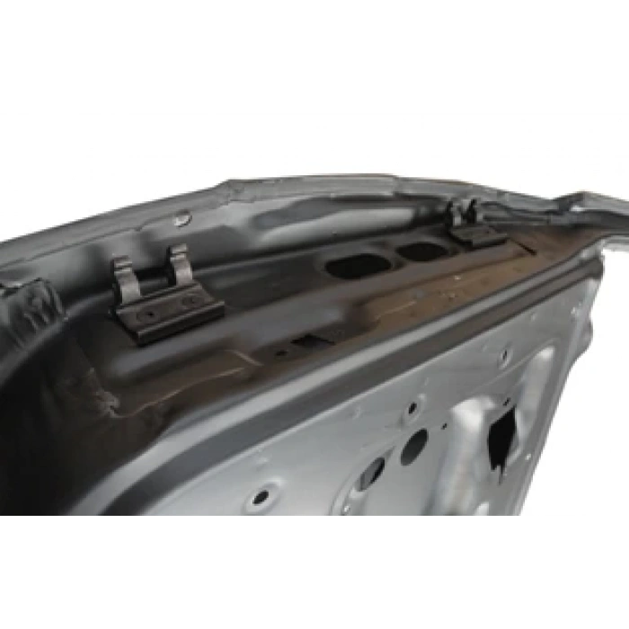 renault  r9   broadway- 1993-1996  arka kapı komple sağ menteşelı (ıcelı/çekomastıklı) Oem No (7751464944)