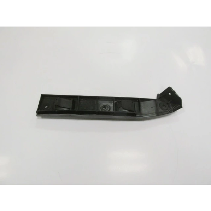 volkswagen bora- 1999-2005  ön tampon iç bağlantı braketi sağ (yan kulaga takılan) Oem No (1J5807184A)