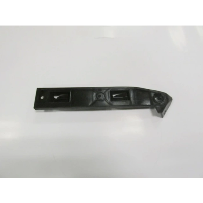 volkswagen bora- 1999-2005  ön tampon iç bağlantı braketi sağ (yan kulaga takılan) Oem No (1J5807184A)