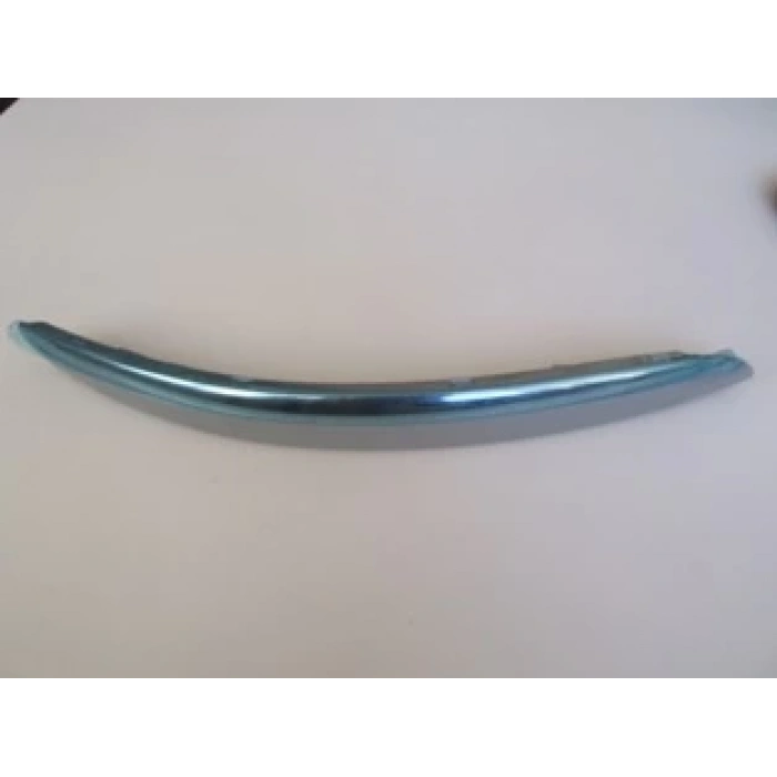 volkswagen jetta- 5- 2006-2010  sis lamba kapağı üst bandı sağ grı (nikelajlı) Oem No (1K08072442ZZ)