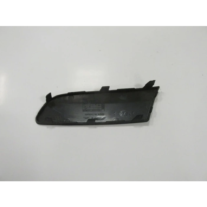 volkswagen jetta- 5- 2006-2010  ön tampon bandı sağ sıyah (gtı) (tw) Oem No (1K0807718EGRU)