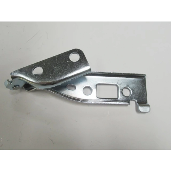 ford fiesta- 2002-2007  kaput menteşesı sağ (tyg) Oem No (2S6116800BA)