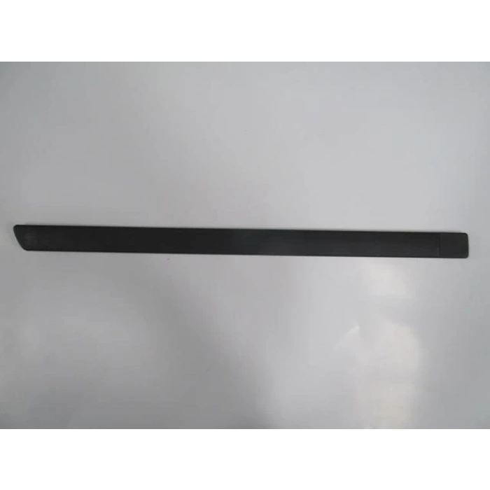 ford focus c m ax  2004-2006  arka kapı bandı sağ sıyah Oem No (3M51R25532AD)