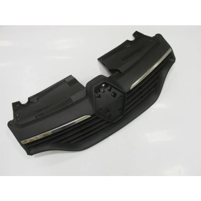 renault symbol- 2013-2016  ön panjur sıyah nıkelaj çıtalı (lm) Oem No (623105727R)